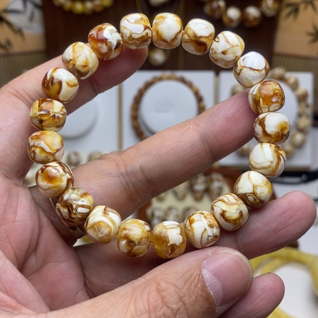 就***吧10.5沁色精工老型手串一条