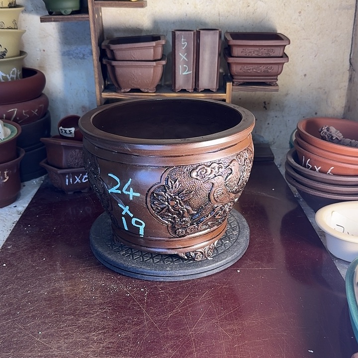 紫砂花盆，手工制作