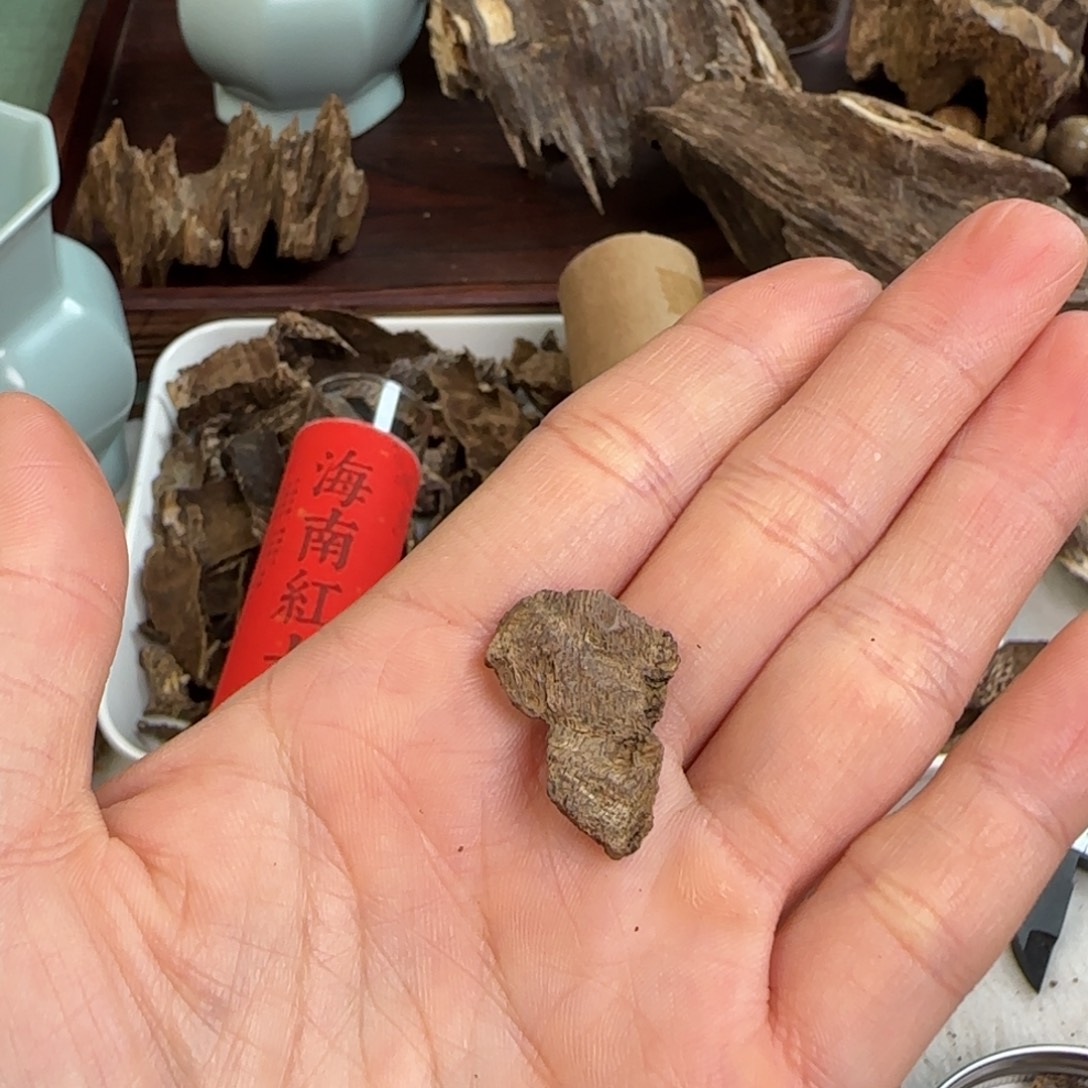 江***涟沉香碎屑沉香海南老料