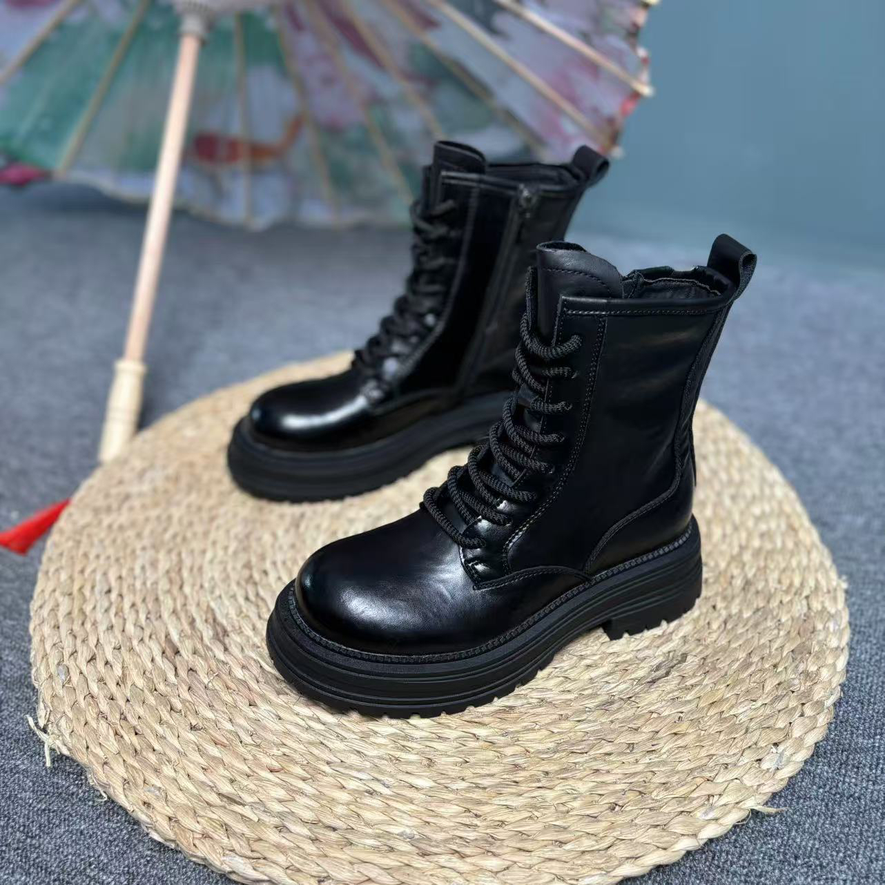 圆头女中跟厚底马丁靴系带秋冬筒靴女鞋休闲加绒黑色复古2806-1