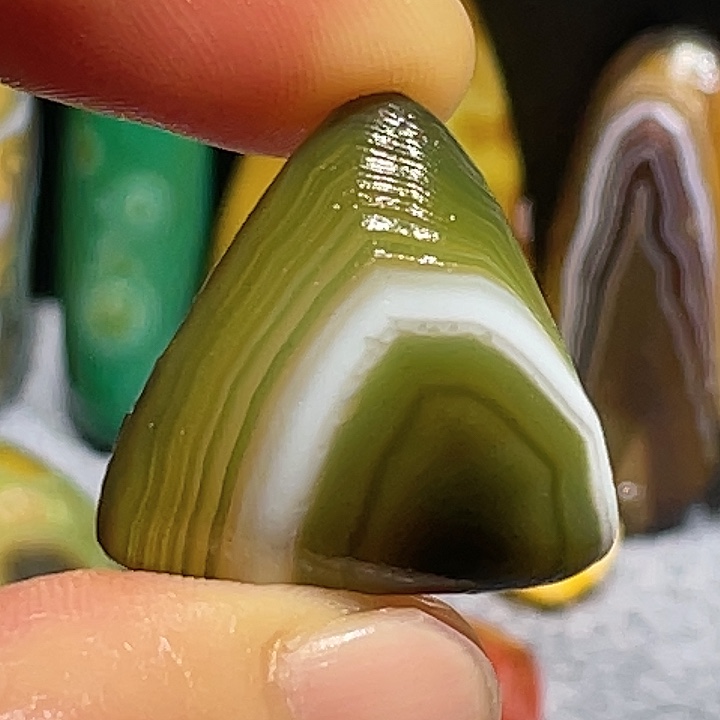 玛瑙/玉髓未镶嵌珠宝奇石