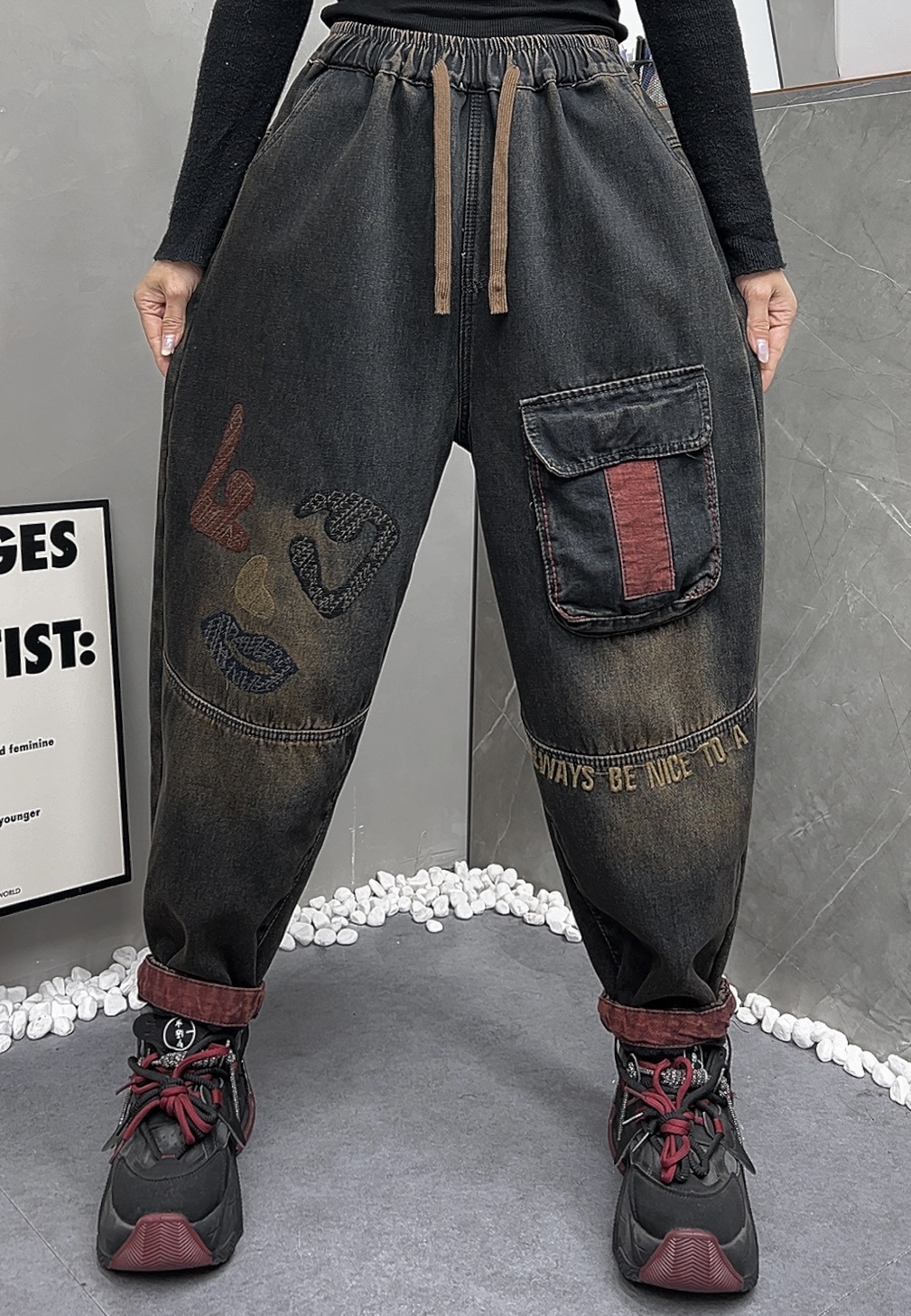 冬季女装新款加绒加厚撞色口袋字母刺绣水洗牛仔裤休闲宽松哈伦裤