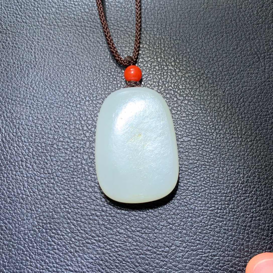 和田玉颈饰未镶嵌人**茶