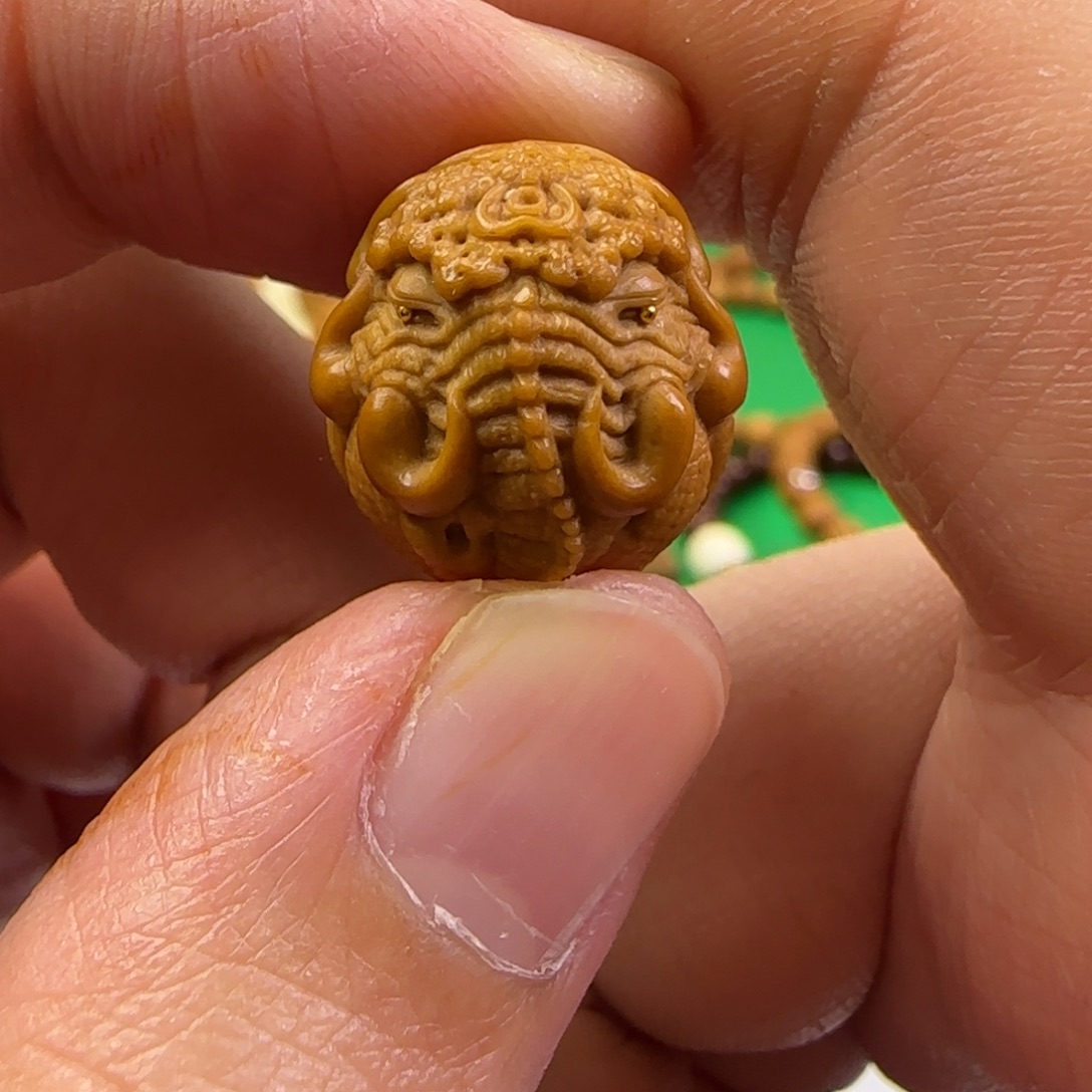 猴头核桃吊坠象神