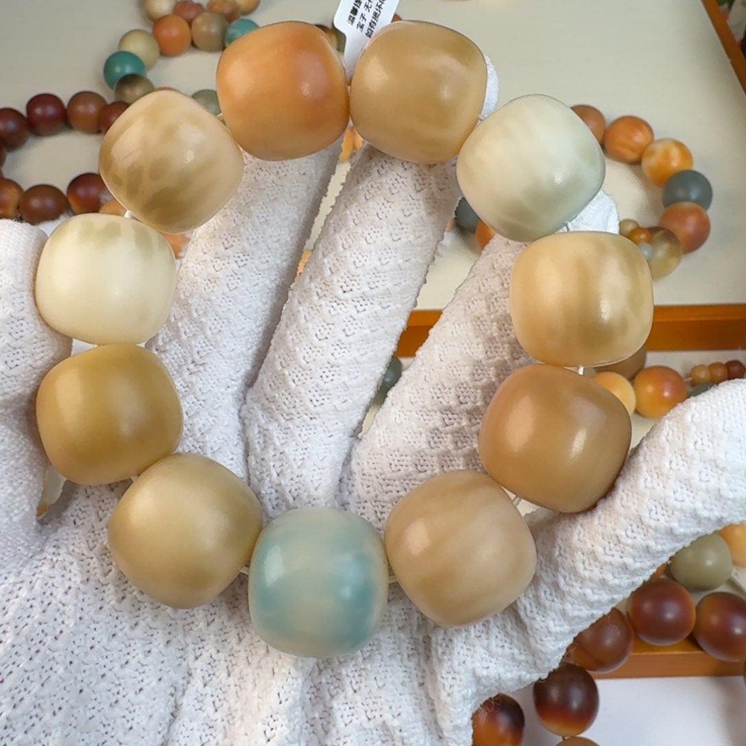 白玉菩提吊坠全单圈福利