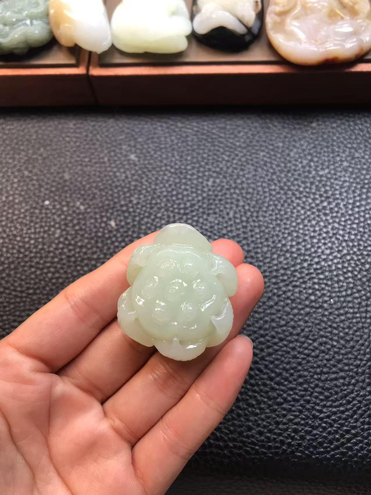和田玉莲花，荷花，实物漂亮