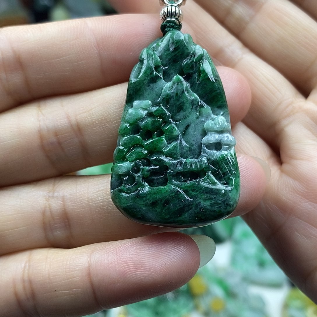 颈饰未镶嵌翡翠牌子