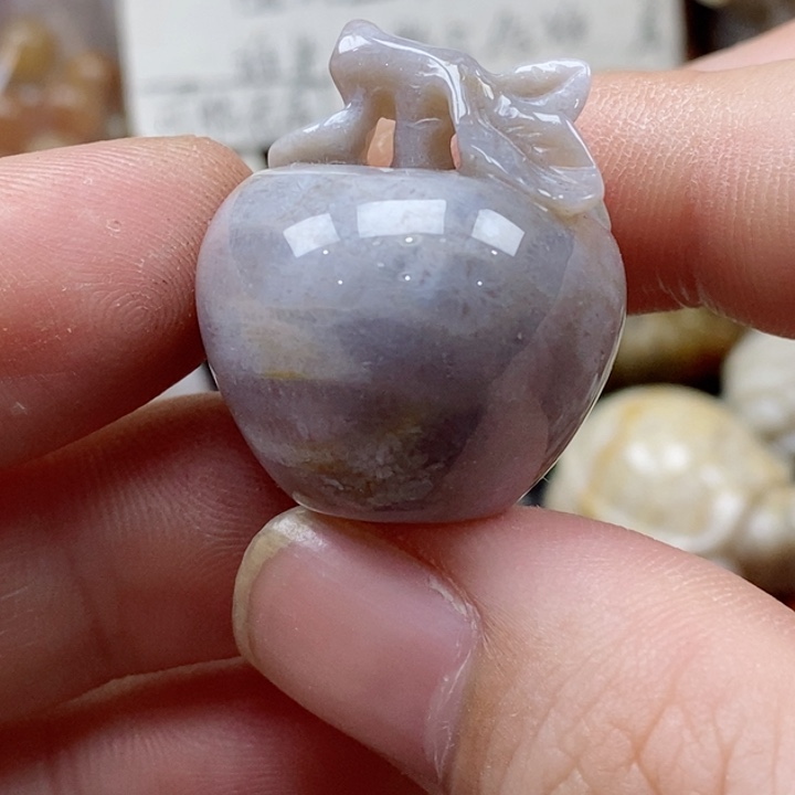 硅化珊瑚（珊瑚玉）颈饰未镶嵌