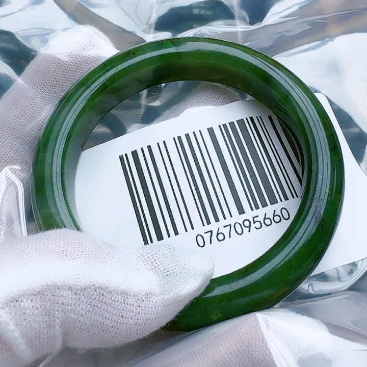 和田玉（碧玉）手镯未镶嵌5859包容