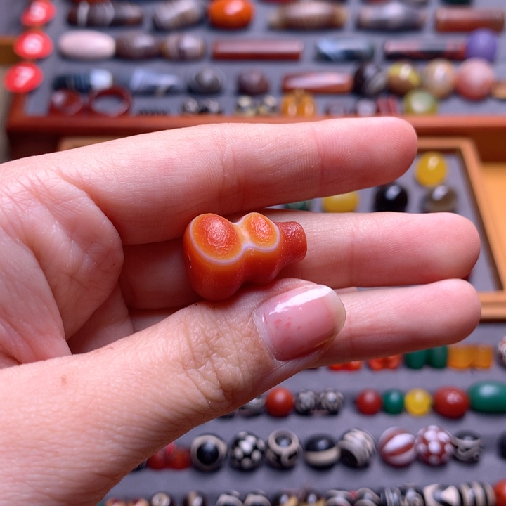 玛瑙/玉髓颈饰未镶嵌龙****）