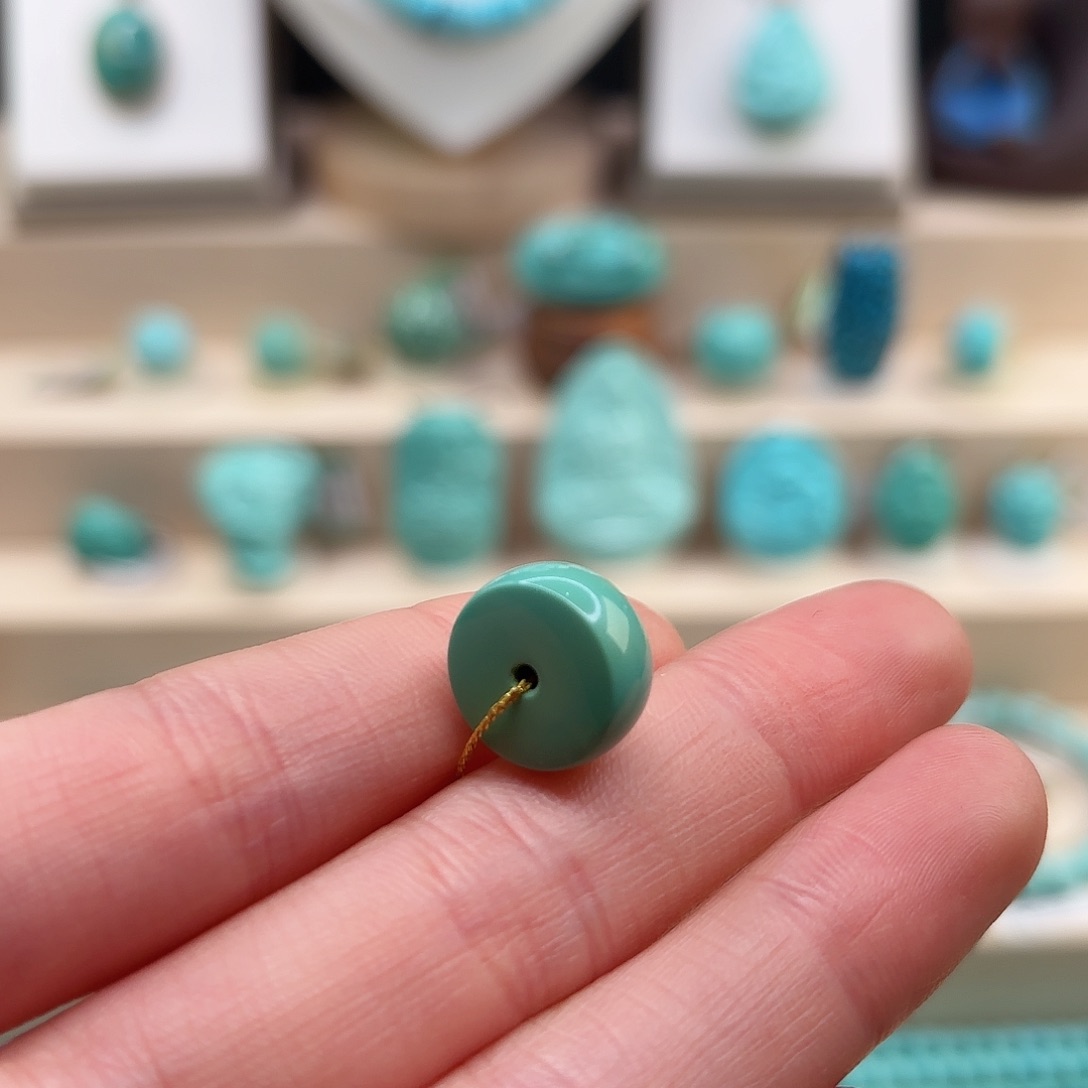 绿松石配饰未镶嵌