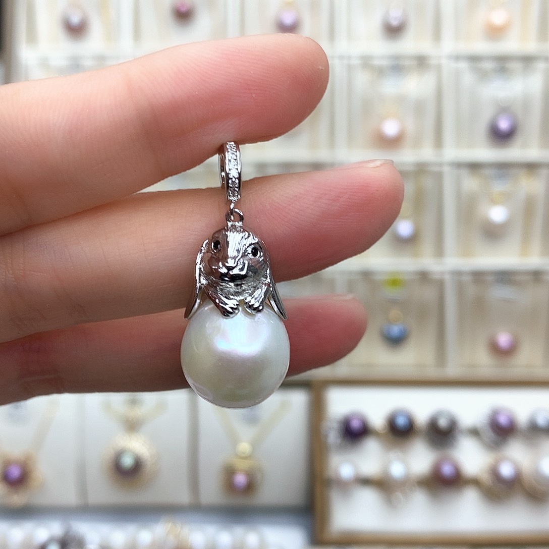 淡水珍珠颈饰合金