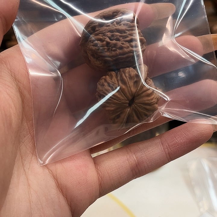 鱼***号文玩核桃吊坠小汉高楼小盒子