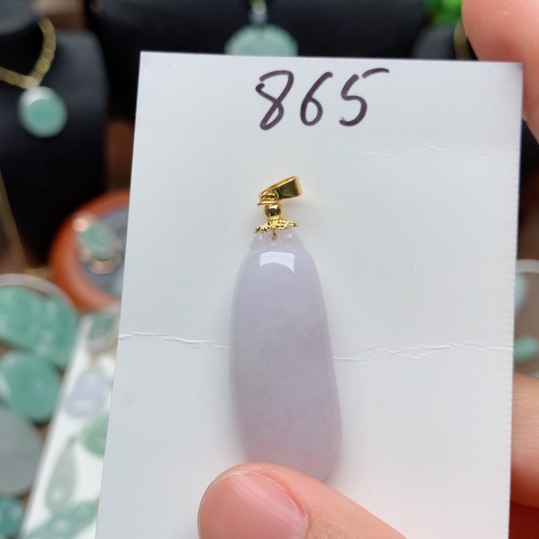 翡翠颈饰合金吊坠