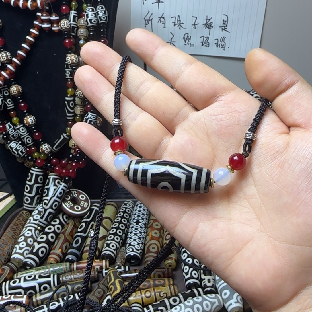 玛瑙/玉髓合金颈饰