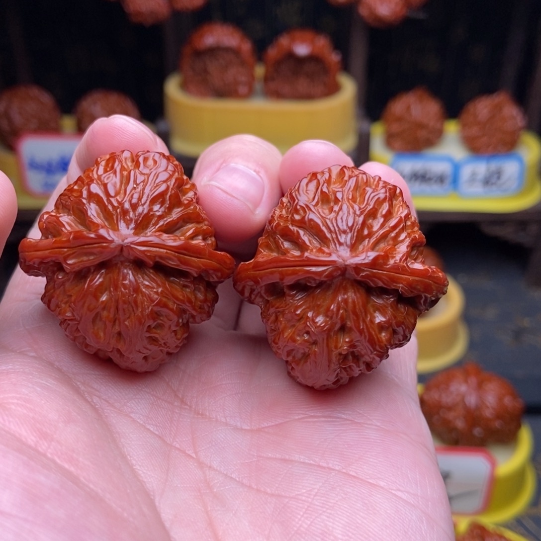 文玩核桃吊坠37三角白