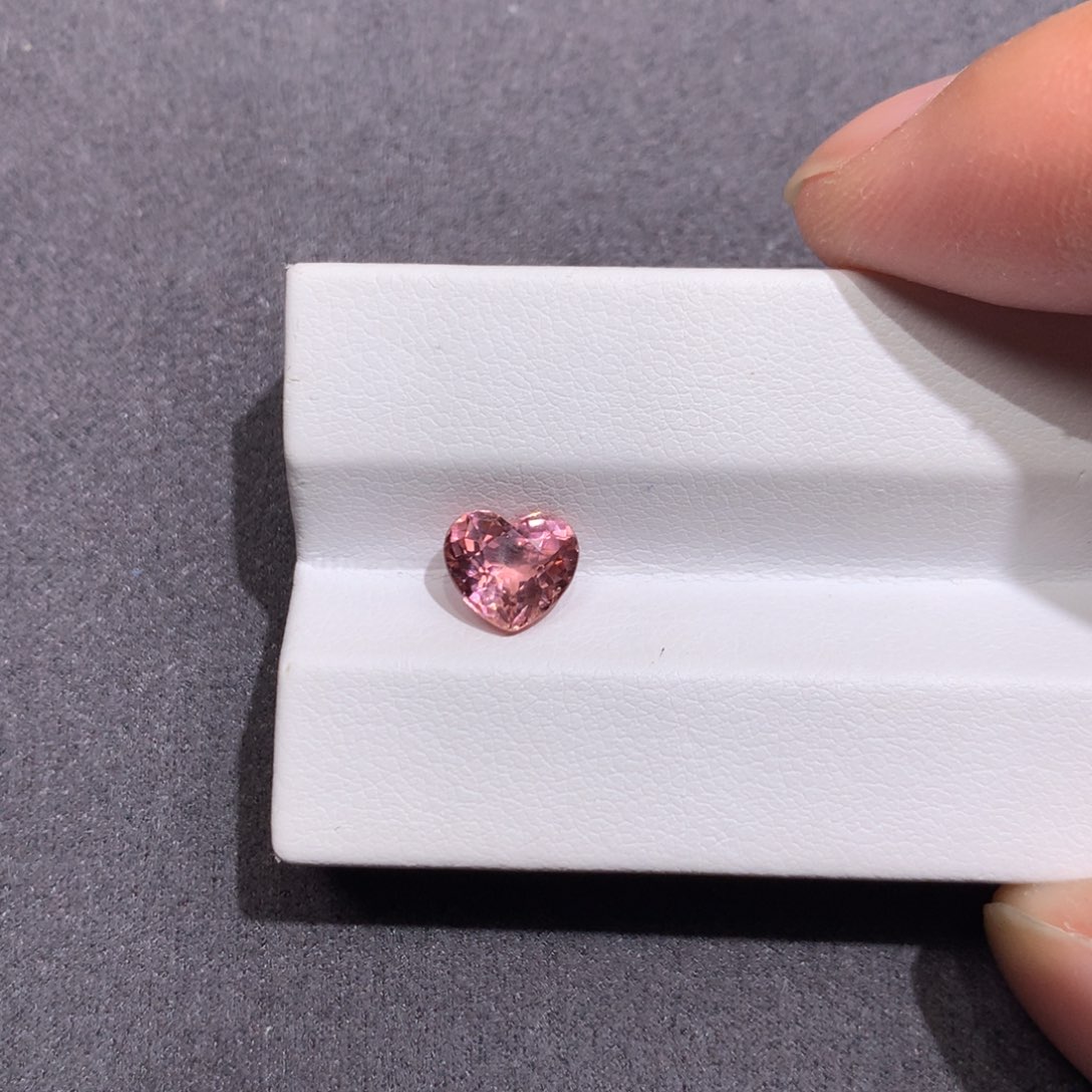 碧玺裸石未镶嵌1.43克拉