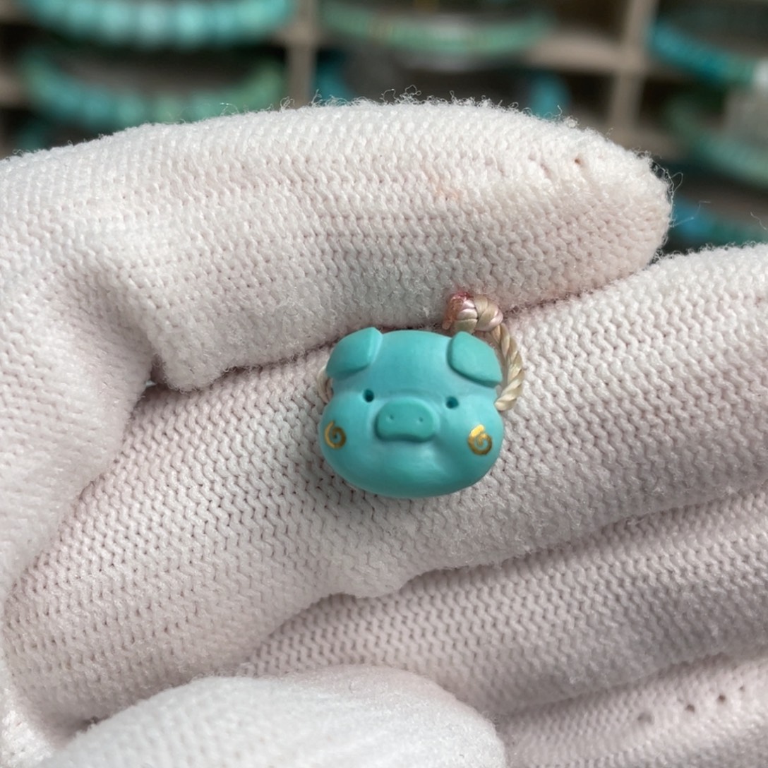 绿松石未镶嵌小猪头