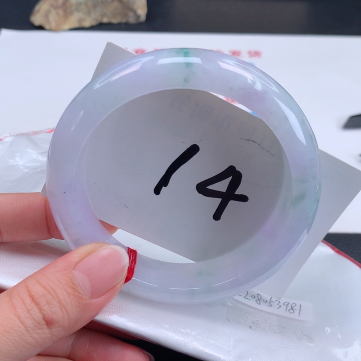 翡翠手镯未镶嵌正