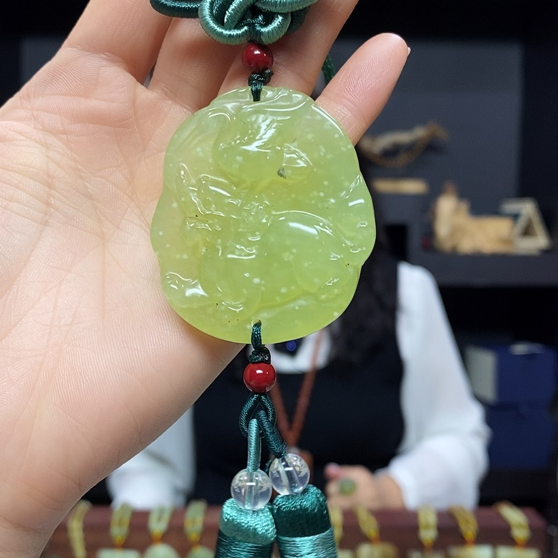 岫玉挂件吊坠未镶嵌