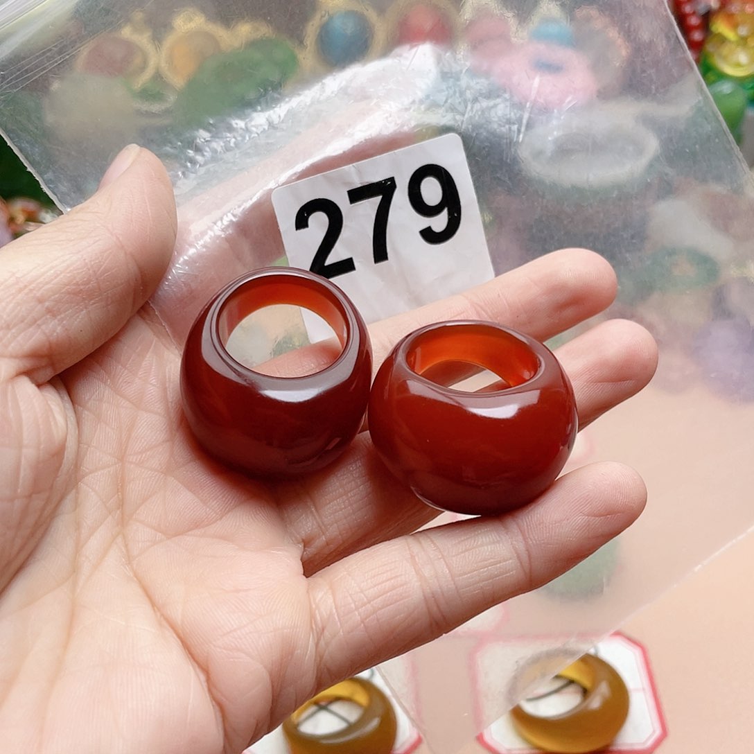 合金颈饰玛瑙/玉髓嗯***。