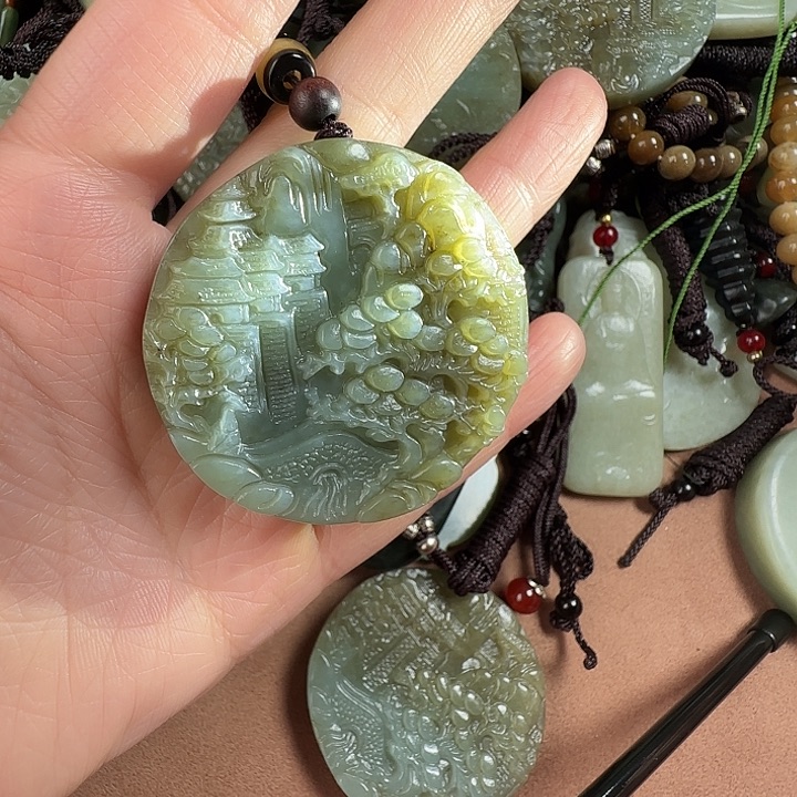 和田玉颈饰未镶嵌