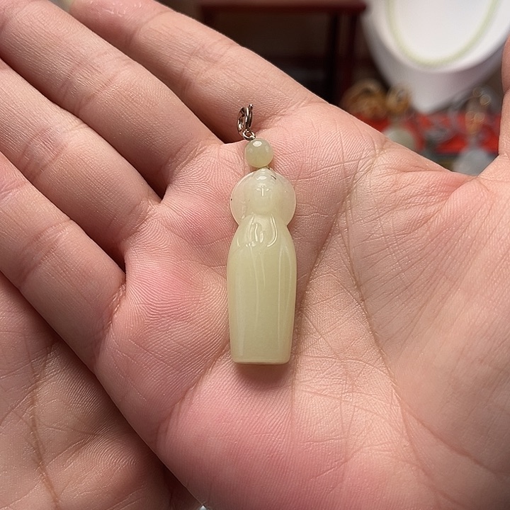 颈饰未镶嵌和田玉素衣观音