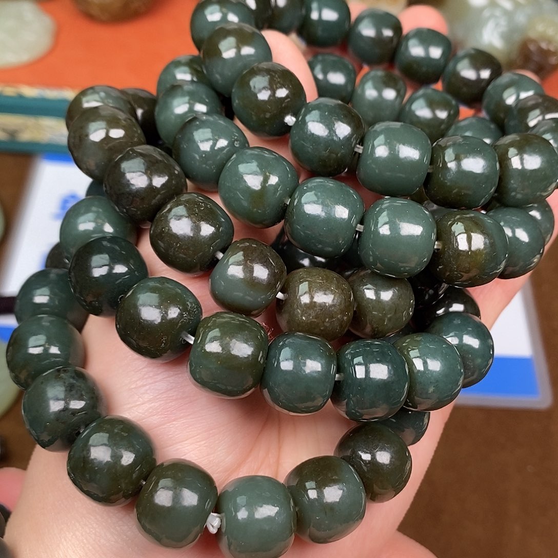 和田玉挂件未镶嵌14珠子发一条