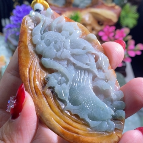 【闪购商品】颈饰未镶嵌翡翠鱼