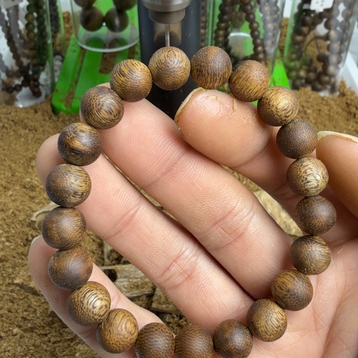 小***花沉香沉香碎屑0.9规格5克➕
