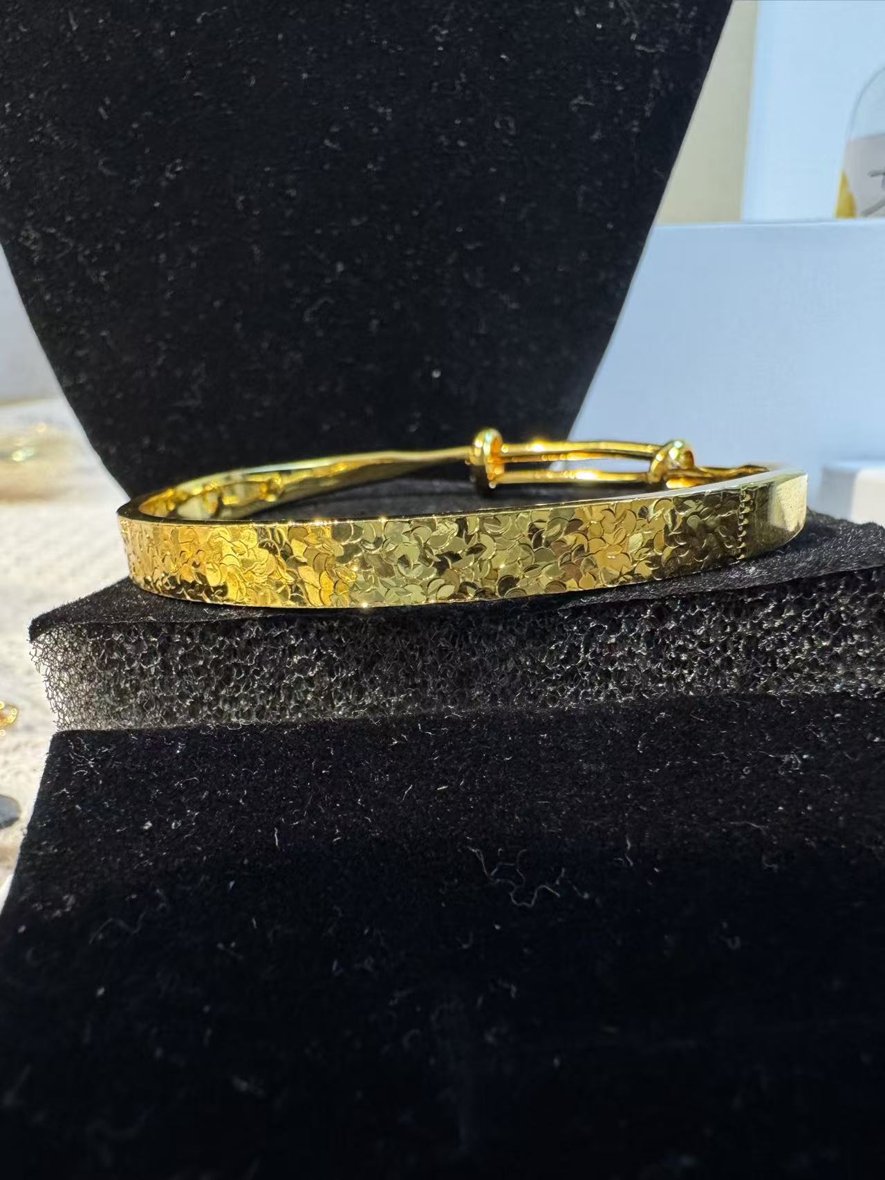 铜合金手镯 碎冰冰推拉手镯金色简约显气质