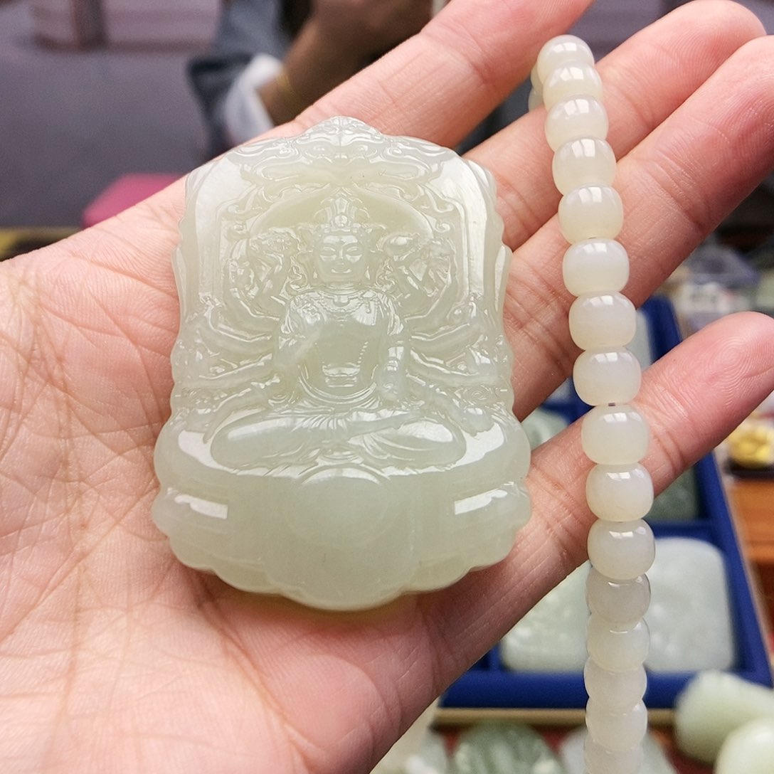 【闪购商品】和田玉颈饰未镶嵌?****。