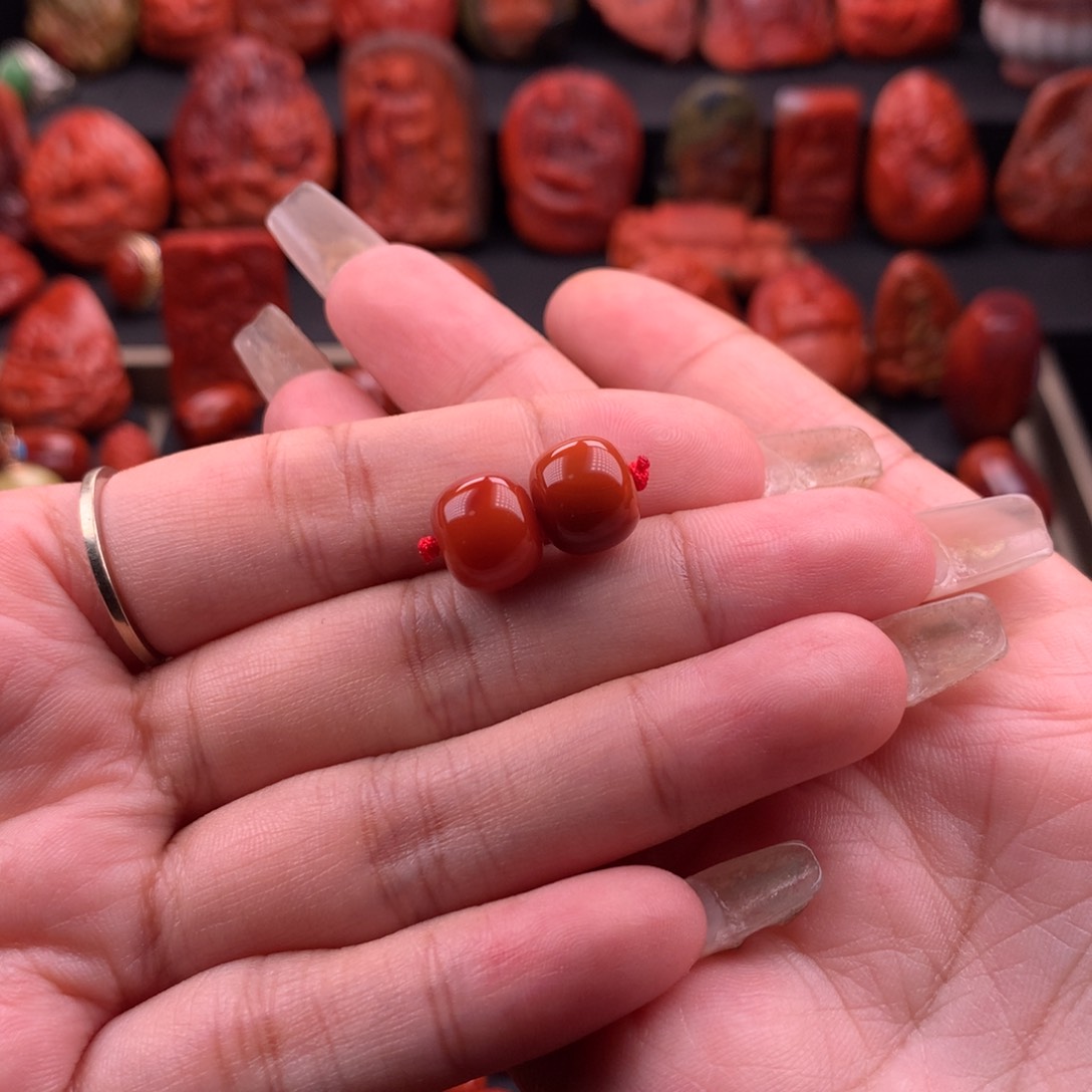 南红玛瑙南红川料原矿老型对珠10.6mm未镶嵌