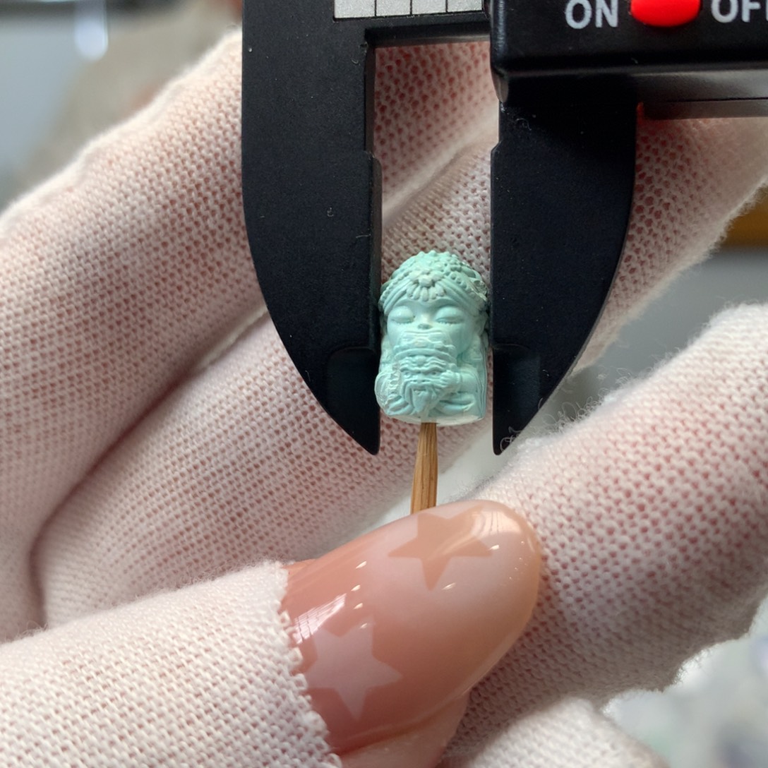 绿松石未镶嵌挂件