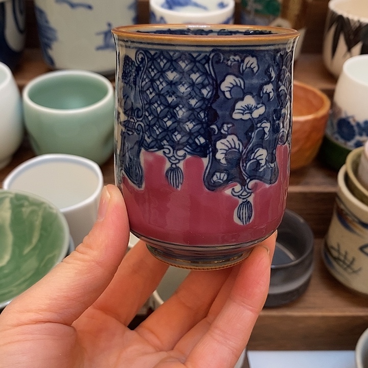    中古物品默认微瑕，谨慎参拍，满18包邮！