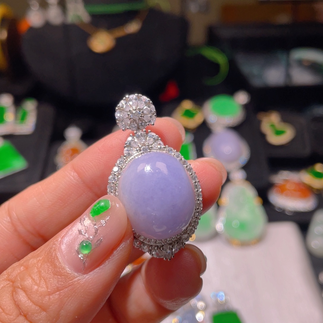 翡翠颈饰银S925镶嵌倔****R精品