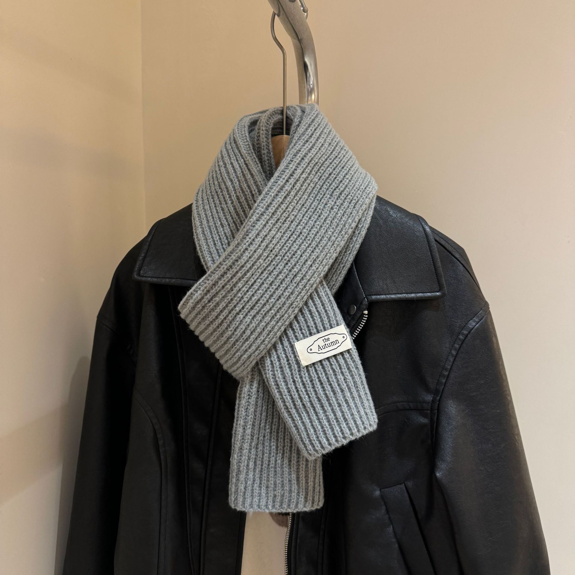 纯色百搭柔软保暖极简围巾