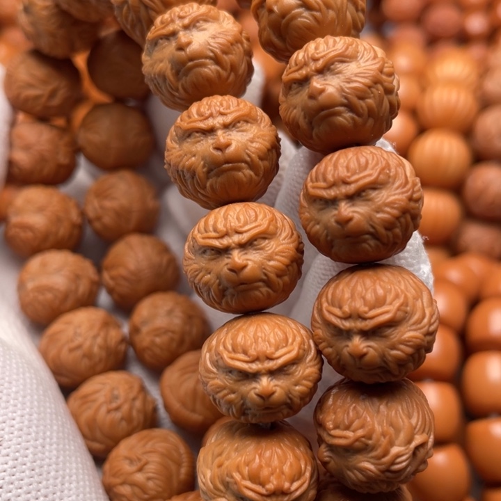 猴头核桃吊坠你***客斗战胜佛