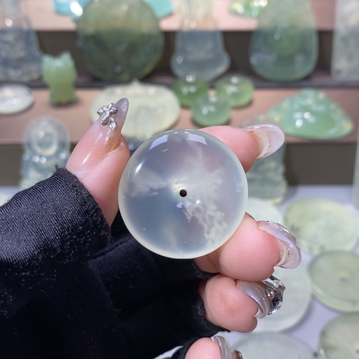 岫玉吊坠未镶嵌吊坠