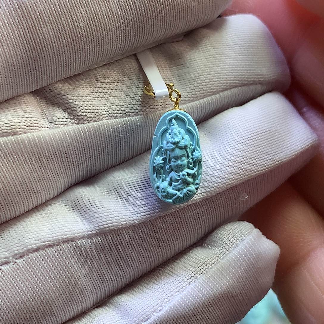 绿松石18K金镶嵌挂件