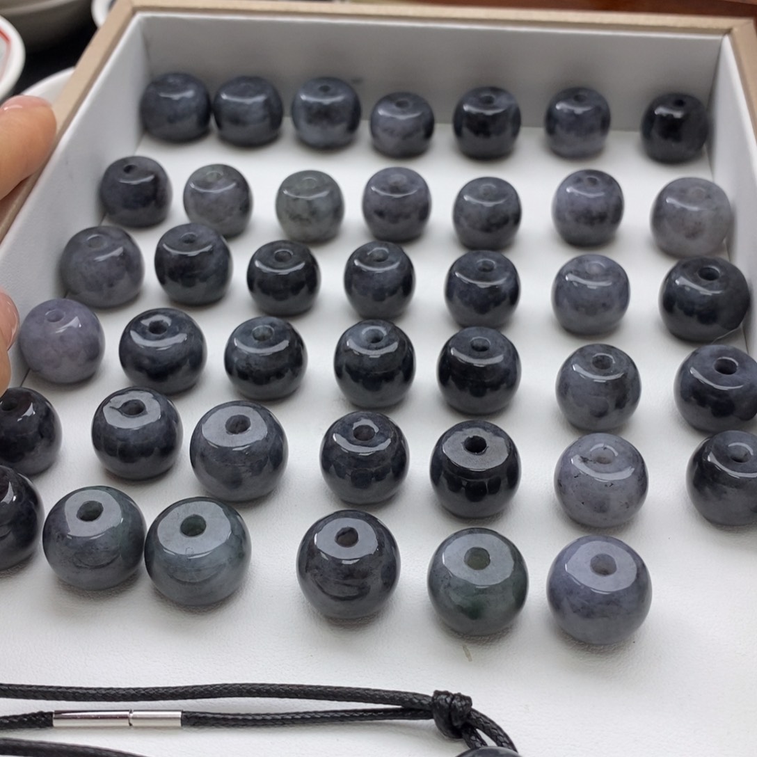 翡翠颈饰未镶嵌120一个路路通