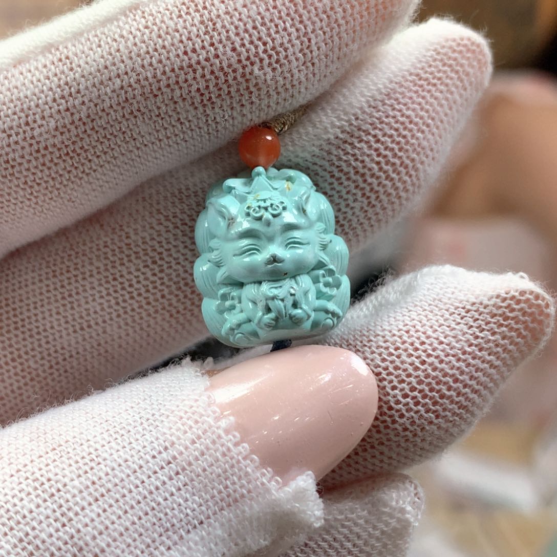 绿松石未镶嵌挂件