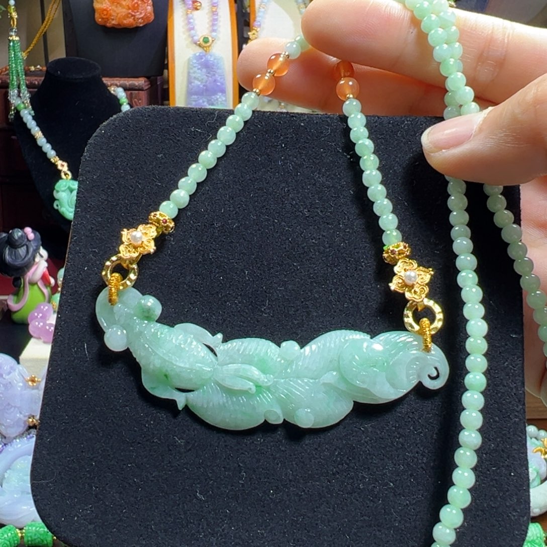 翡翠未镶嵌毛衣链锦鲤