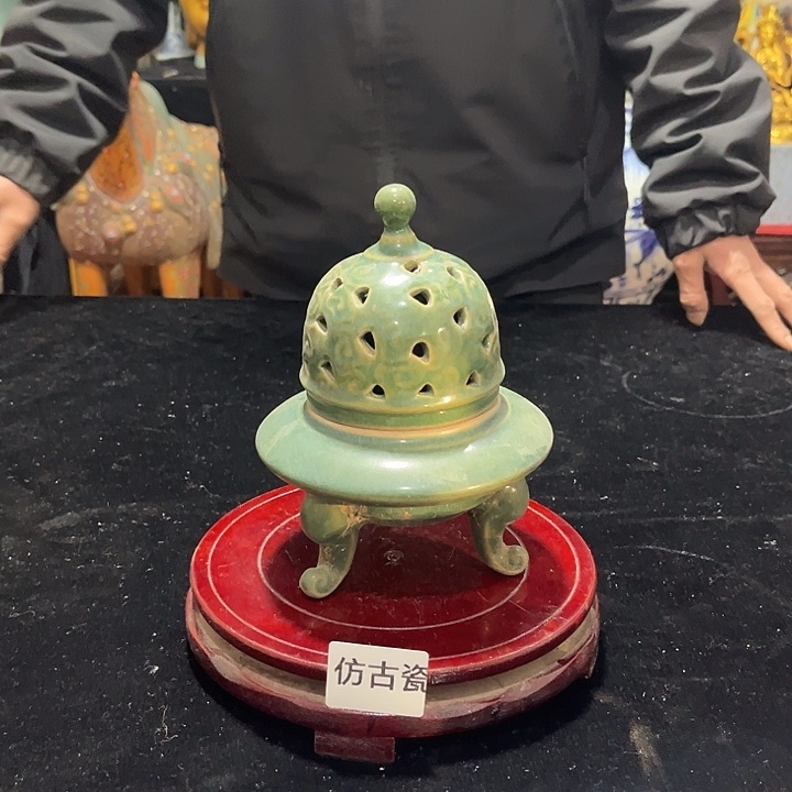 瓷片漂亮。    漂亮。  漂亮