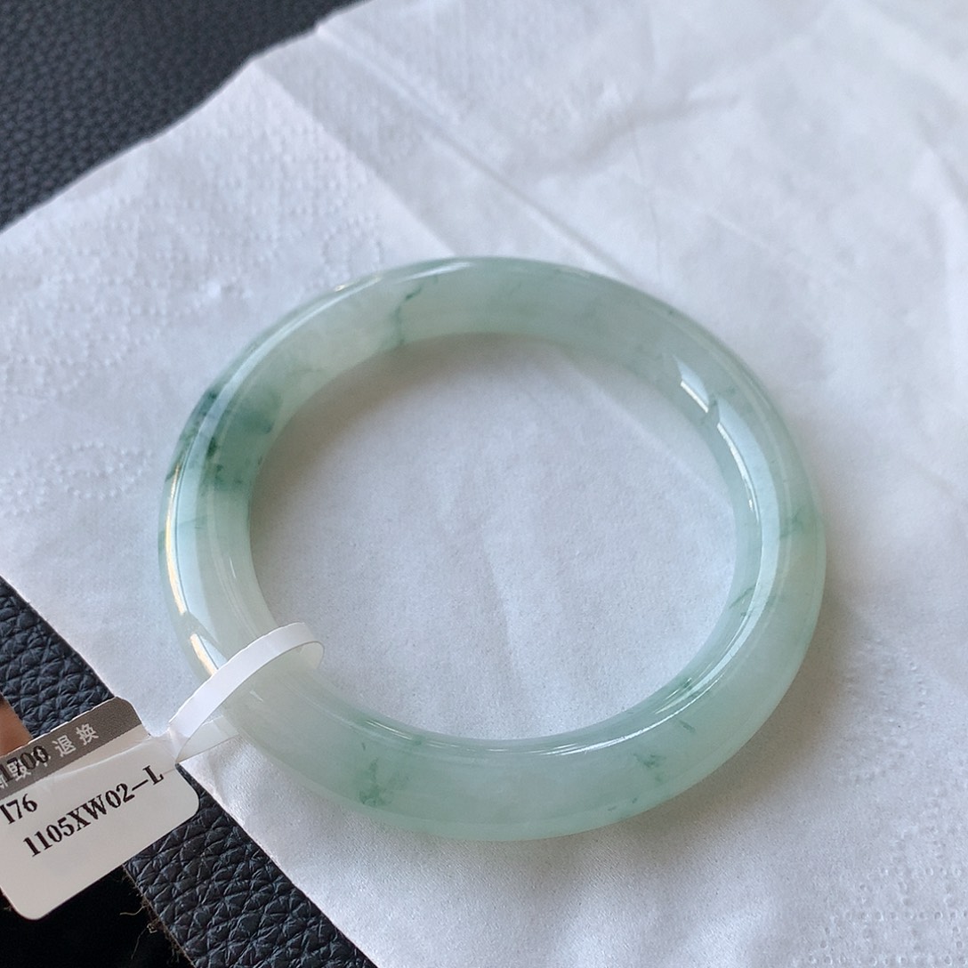 翡翠未镶嵌手镯26号
