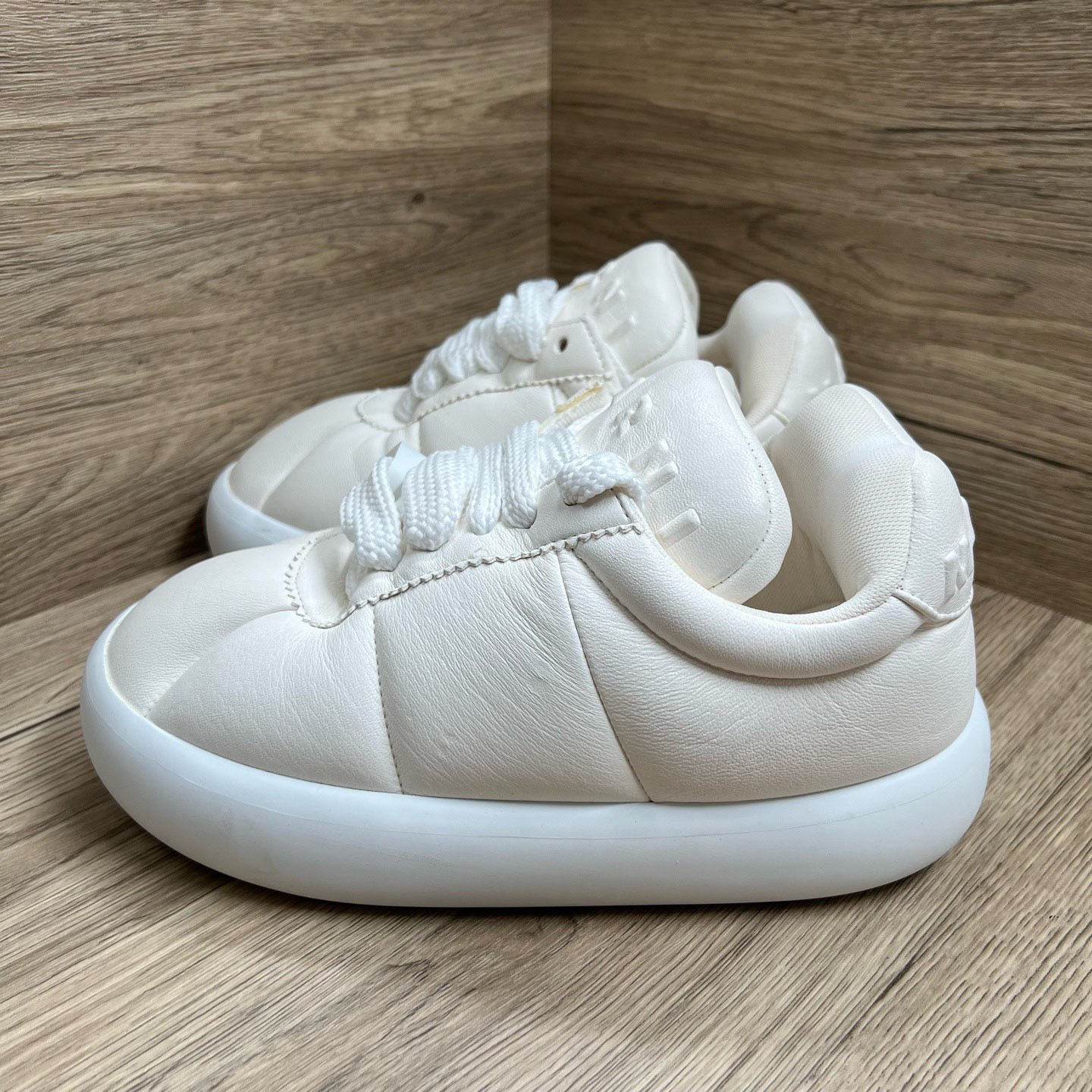95新 MARNI 玛尼 白色皮面面包鞋 37码/98新