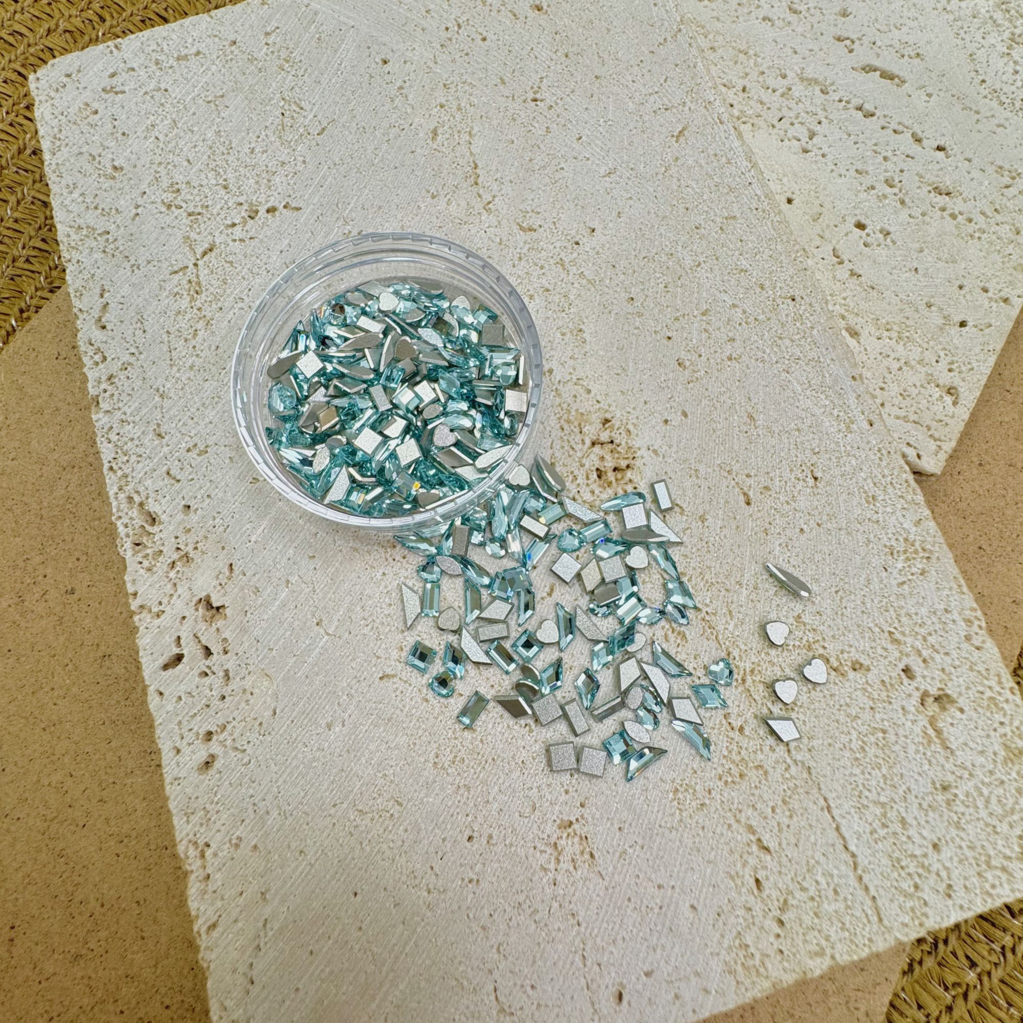 【H+】高品彩色平底倒边K9玻璃高闪高亮美甲钻饰品