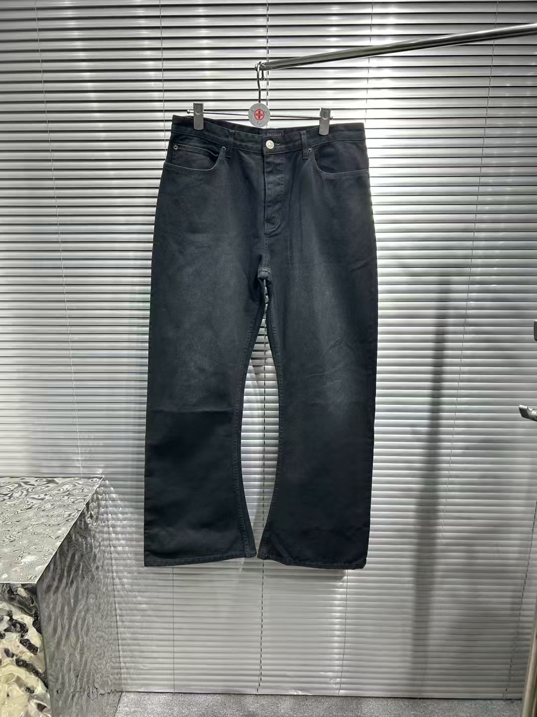 未使用 Balenciaga/巴黎世家 微喇水洗做旧牛仔裤/m尺码