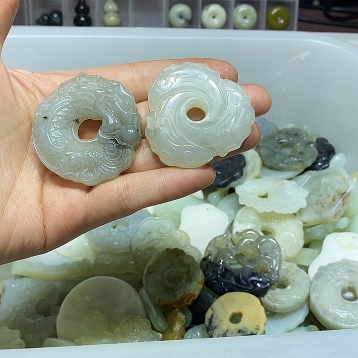 未镶嵌蛇纹石玉车挂192