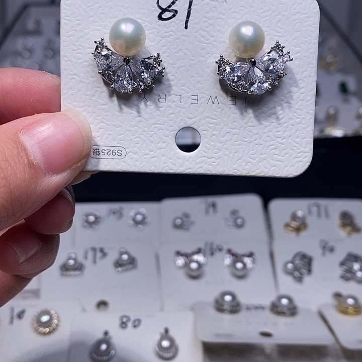 银S925镶嵌淡水珍珠耳饰